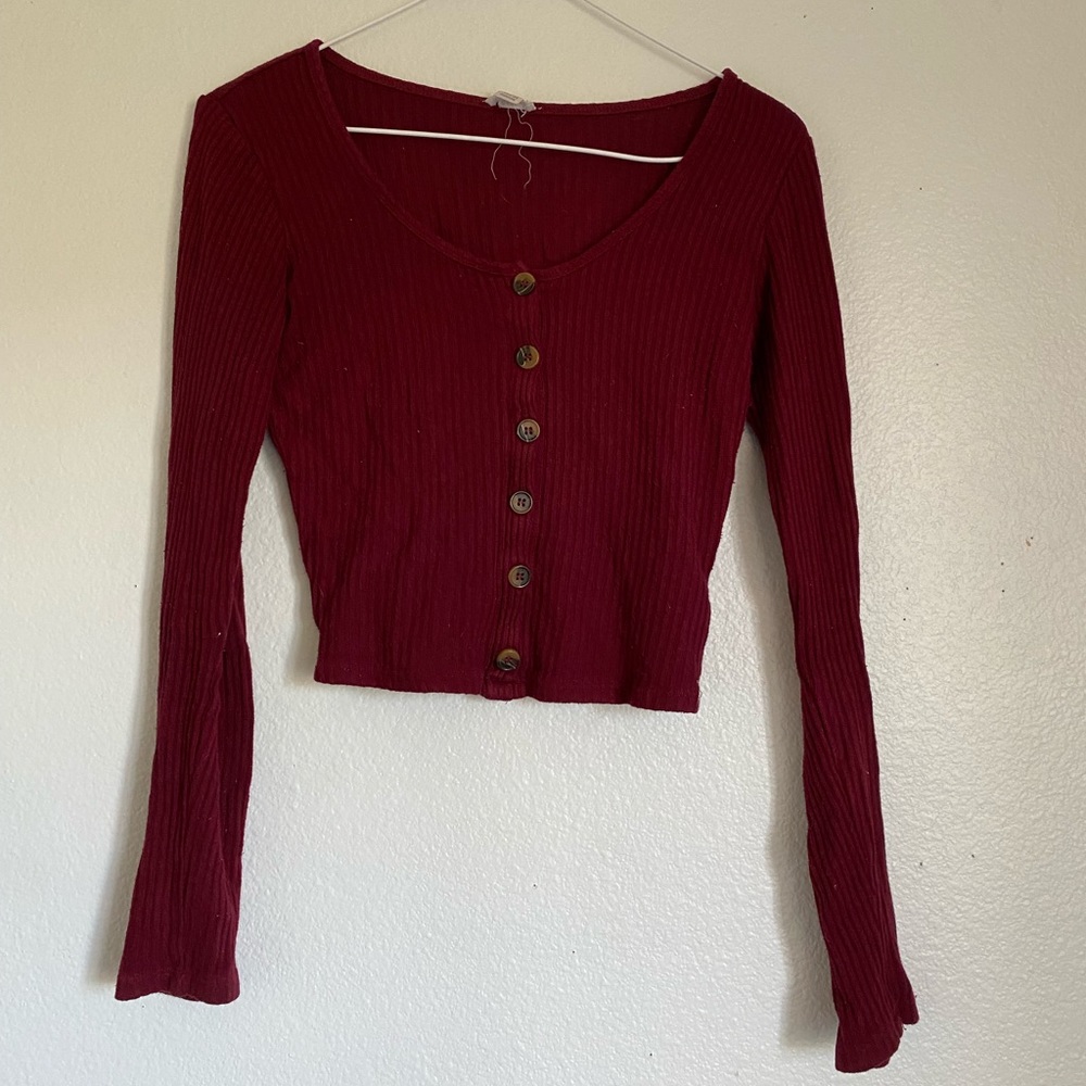 Maroon Cropped Buttoned Long Sleeve